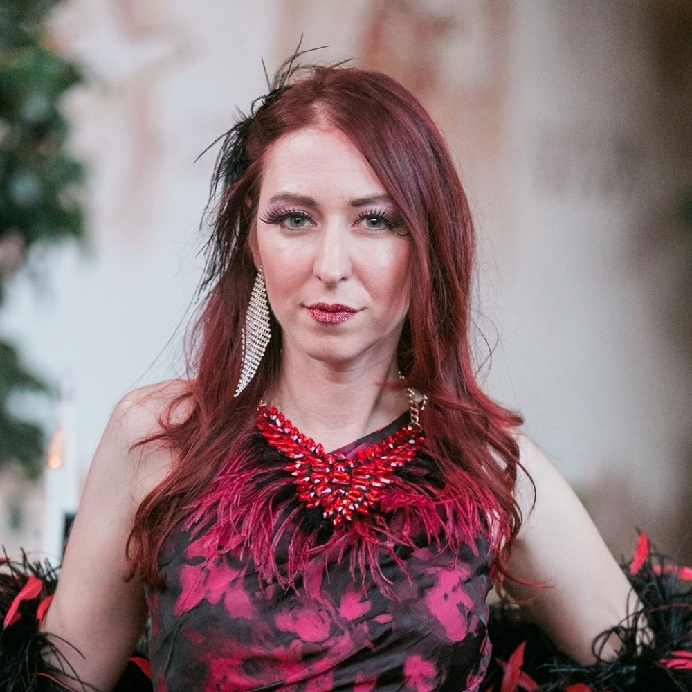 Meet your Posher, Bernadette